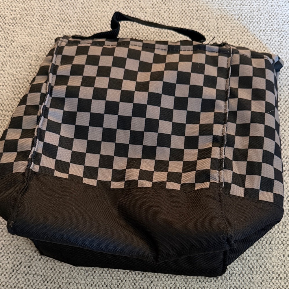 Vans Men's Black and Gray Checkered lunch bag - Picture 2 of 9